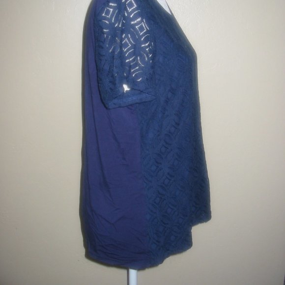 Market & Spruce Navy Hans Crochet Front Mixed Material Top Size Medium M NWT - Picture 4 of 4